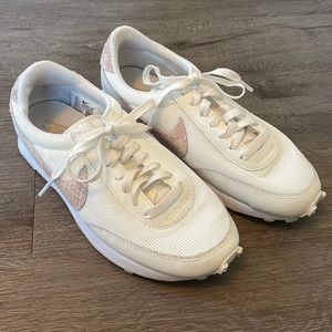 Nike Daybreak Sneaker